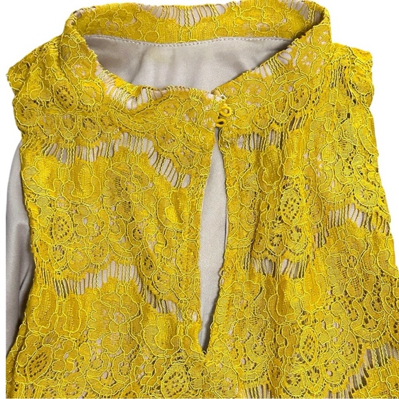 love, Fire Mustard Lace Halter Blouse medium - Picture 4 of 5